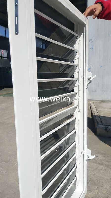 조정 가능한 로버 타입과 현대 샘플 디자인 스타일을 가진 사용자 정의 가능한 로버 윈도우
