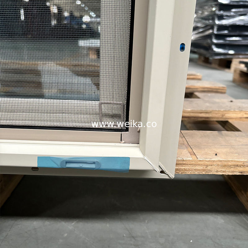 커스터마이즈 된 크기 UPVC 싱글 헝거 윈도우와 PVC 재료 1.4mm-1.8mm 두께